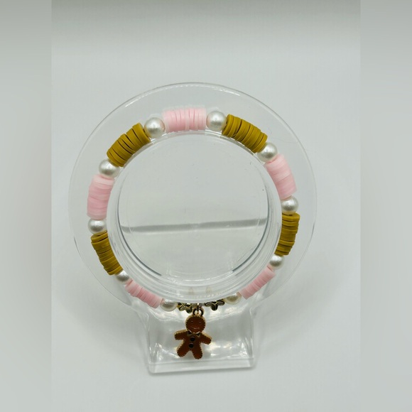 🌸Pink Gingerbread Christmas Clay Bead Bracelet🌸 - Picture 4 of 6